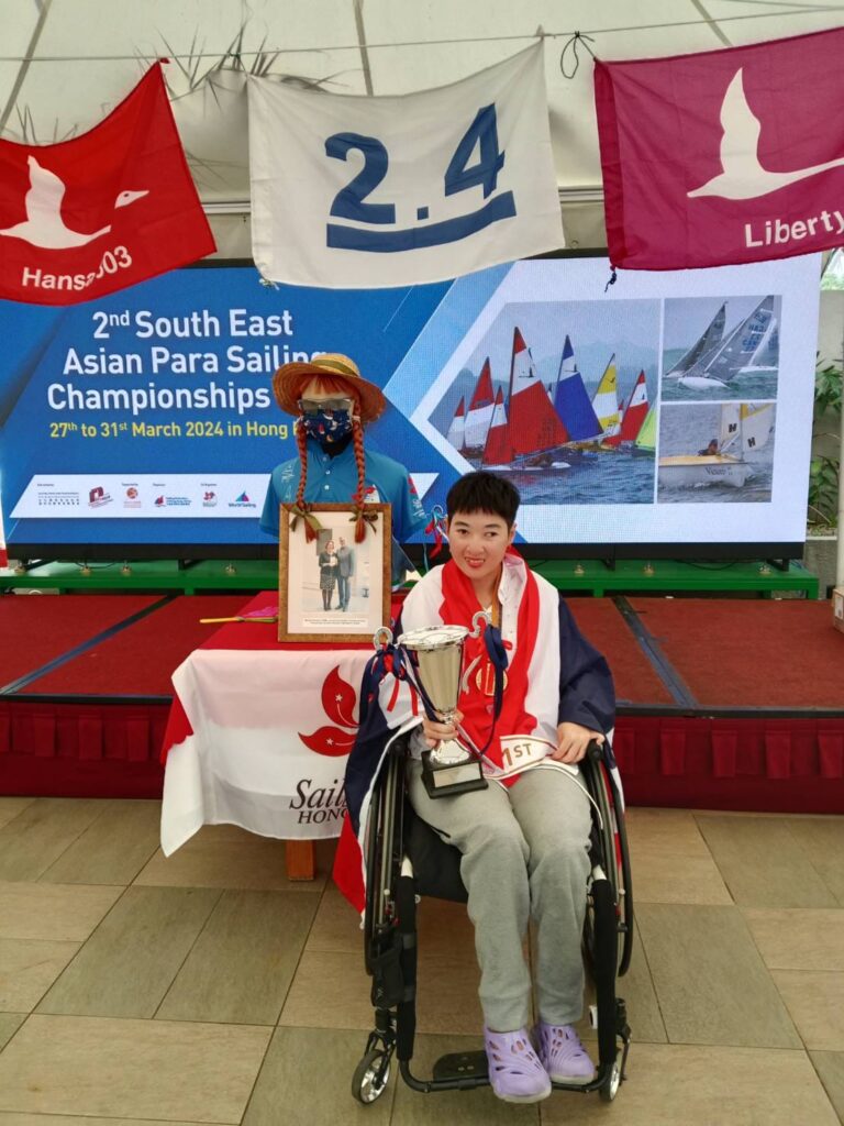 Thailand’s elite parasailor from Disabled Sailing Thailand